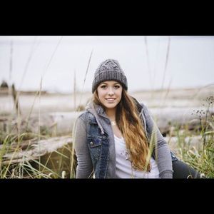 Meet your Posher, Megan